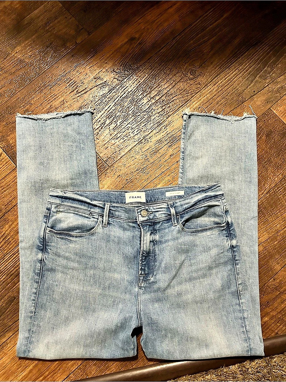 FRAME Le High Straight Jeans; Waist 31